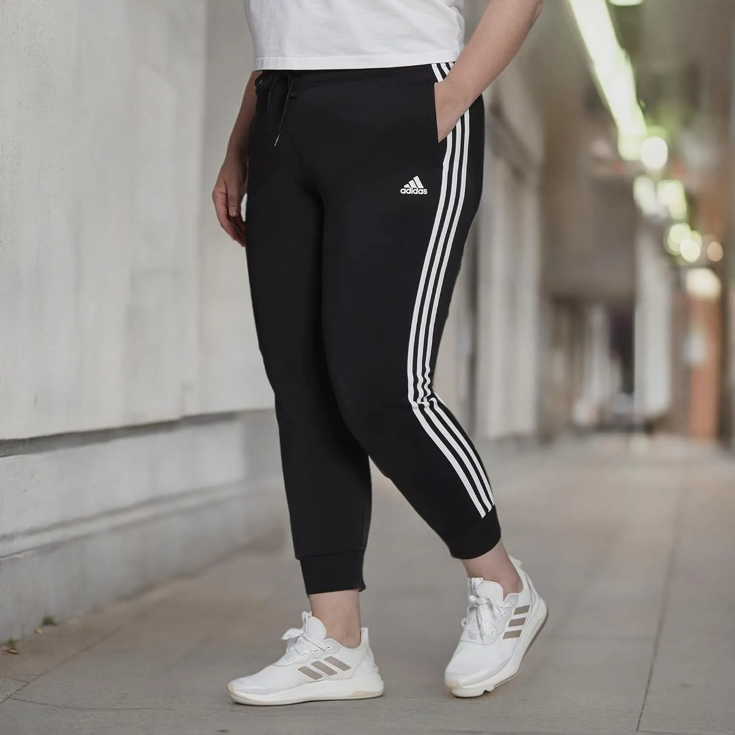 adidas Women's Plus Size Essentials Fleece Tapered Cuff Pants