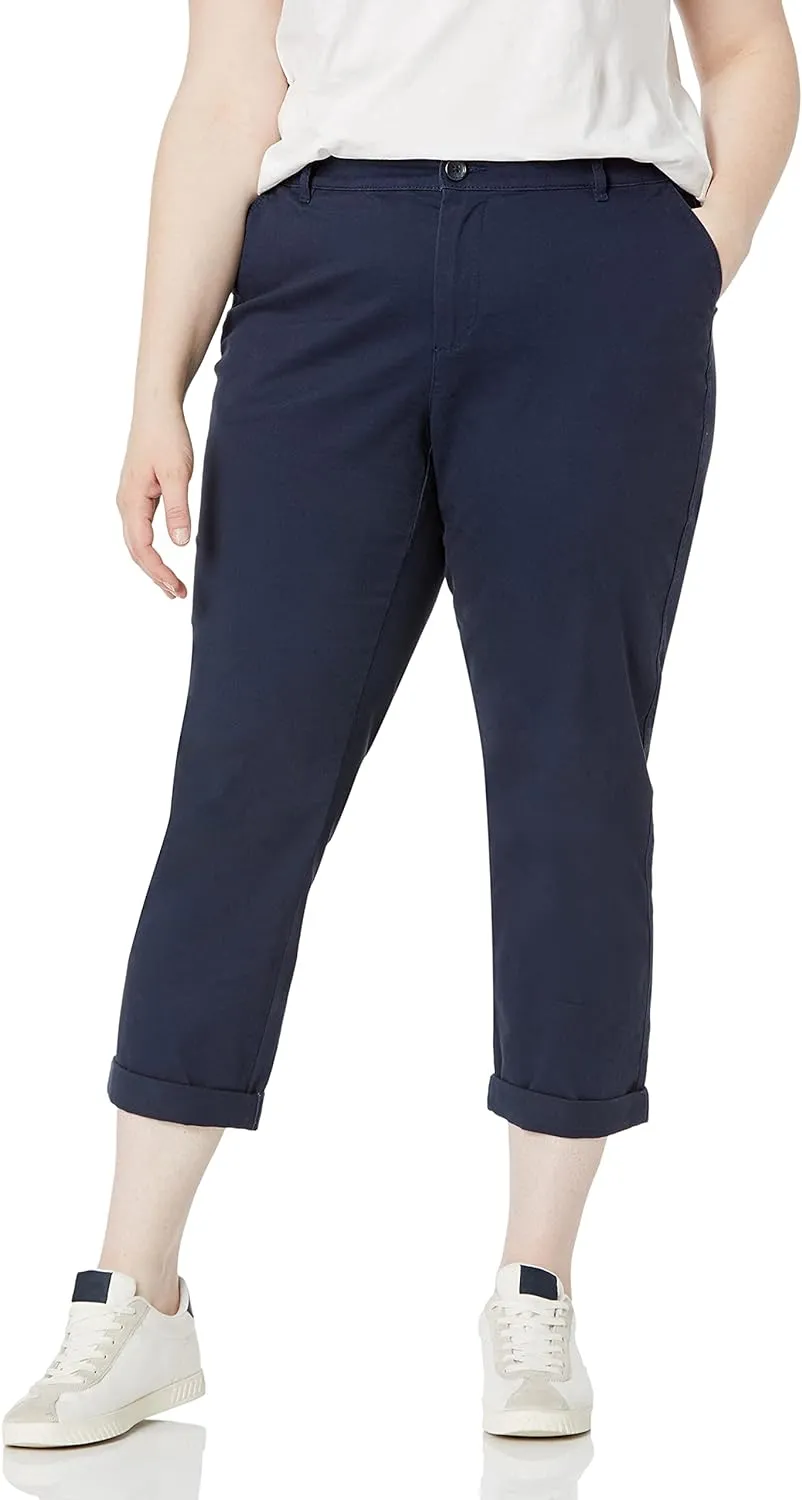 Amazon Essentials Women's Mid-Rise Slim-Fit Cropped Tapered Leg Khaki Pant (Available in Plus Size)