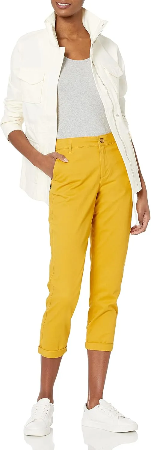 Amazon Essentials Women's Mid-Rise Slim-Fit Cropped Tapered Leg Khaki Pant (Available in Plus Size)