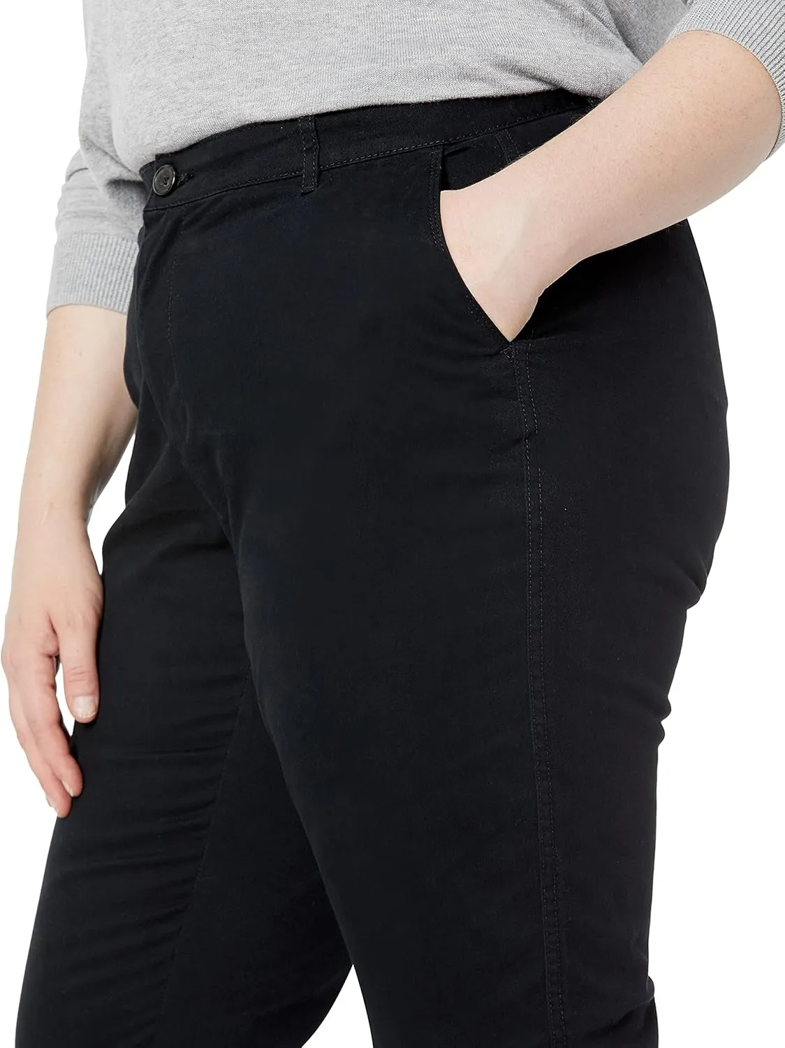 Amazon Essentials Women's Mid-Rise Slim-Fit Cropped Tapered Leg Khaki Pant (Available in Plus Size)