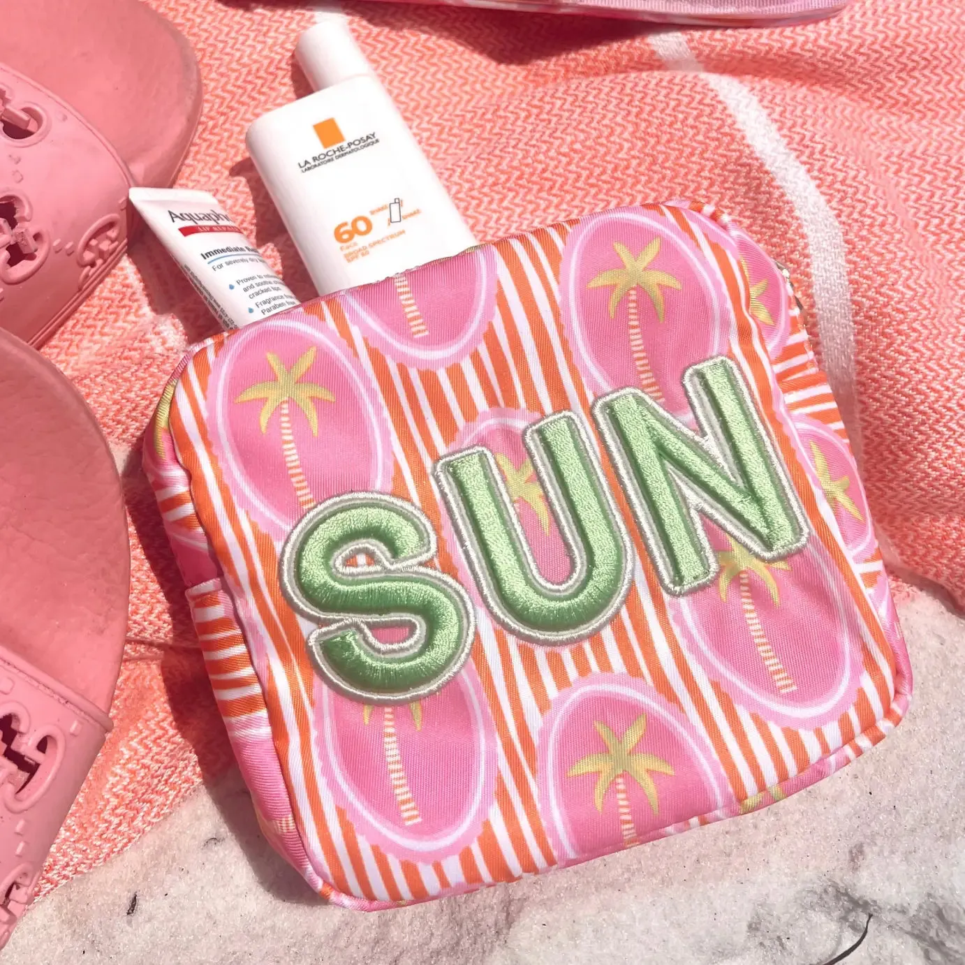 BEACH ACCESSORY BAGS