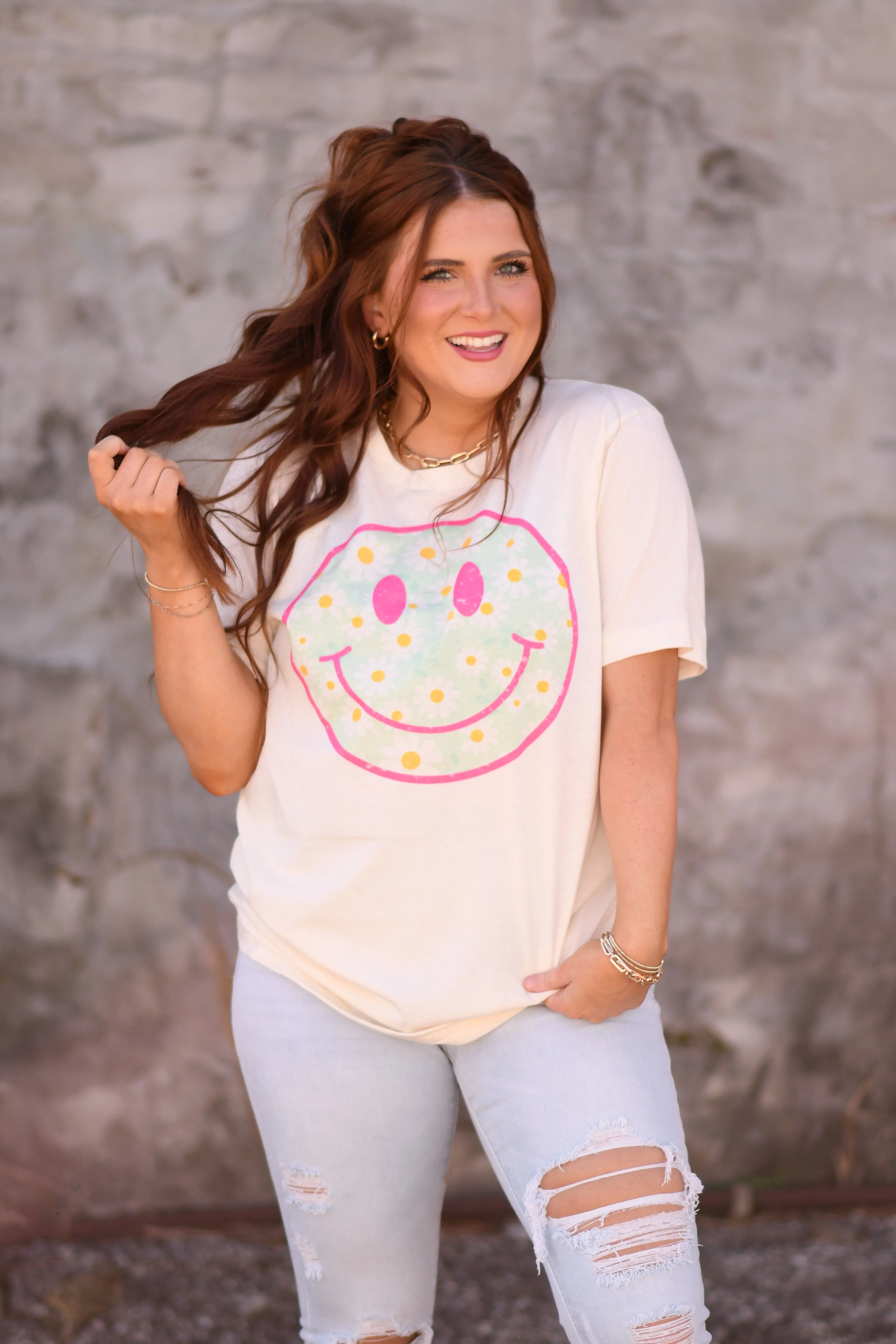 Daisy smiley face tee