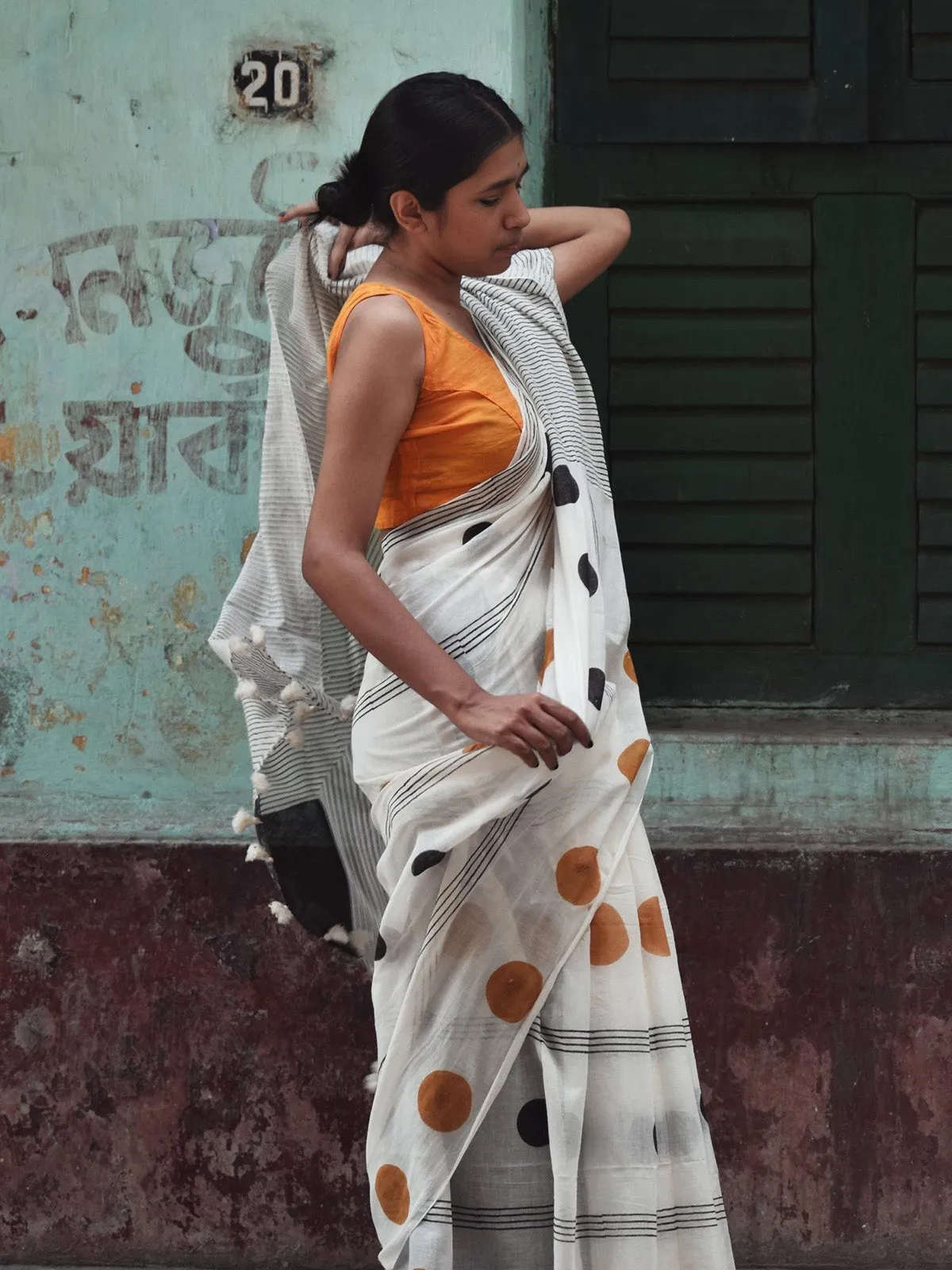 Geometry Black Orange Dot  Saree