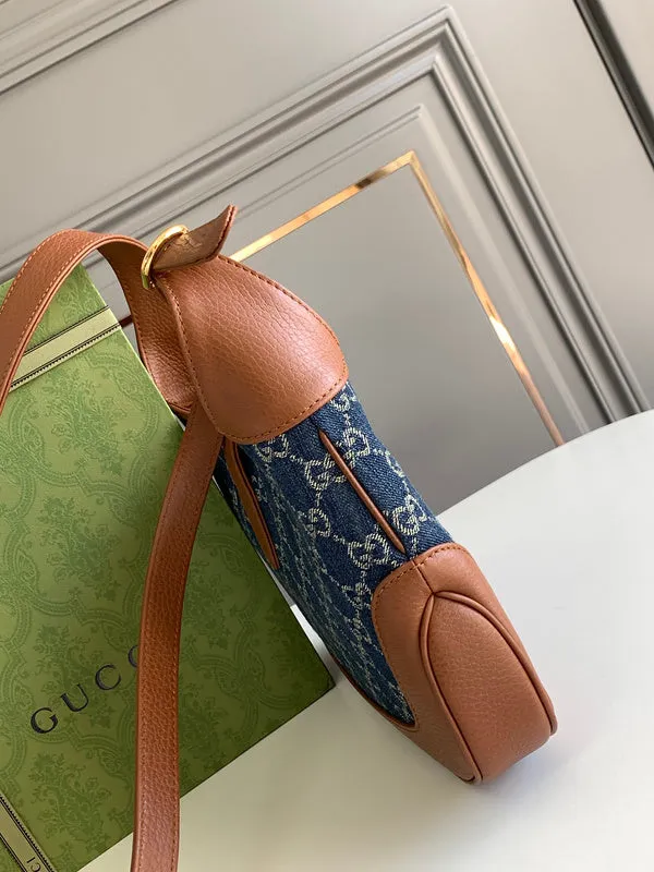 Gucci   Luxury Bags  1044