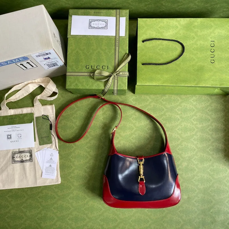 Gucci   Luxury Bags  1052