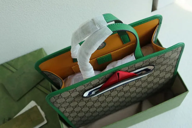 Gucci   Luxury Bags  1259