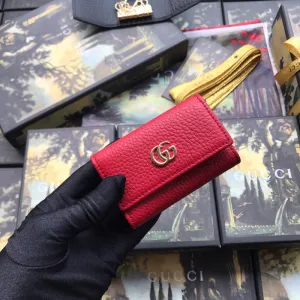 Gucci   Luxury Bags  908