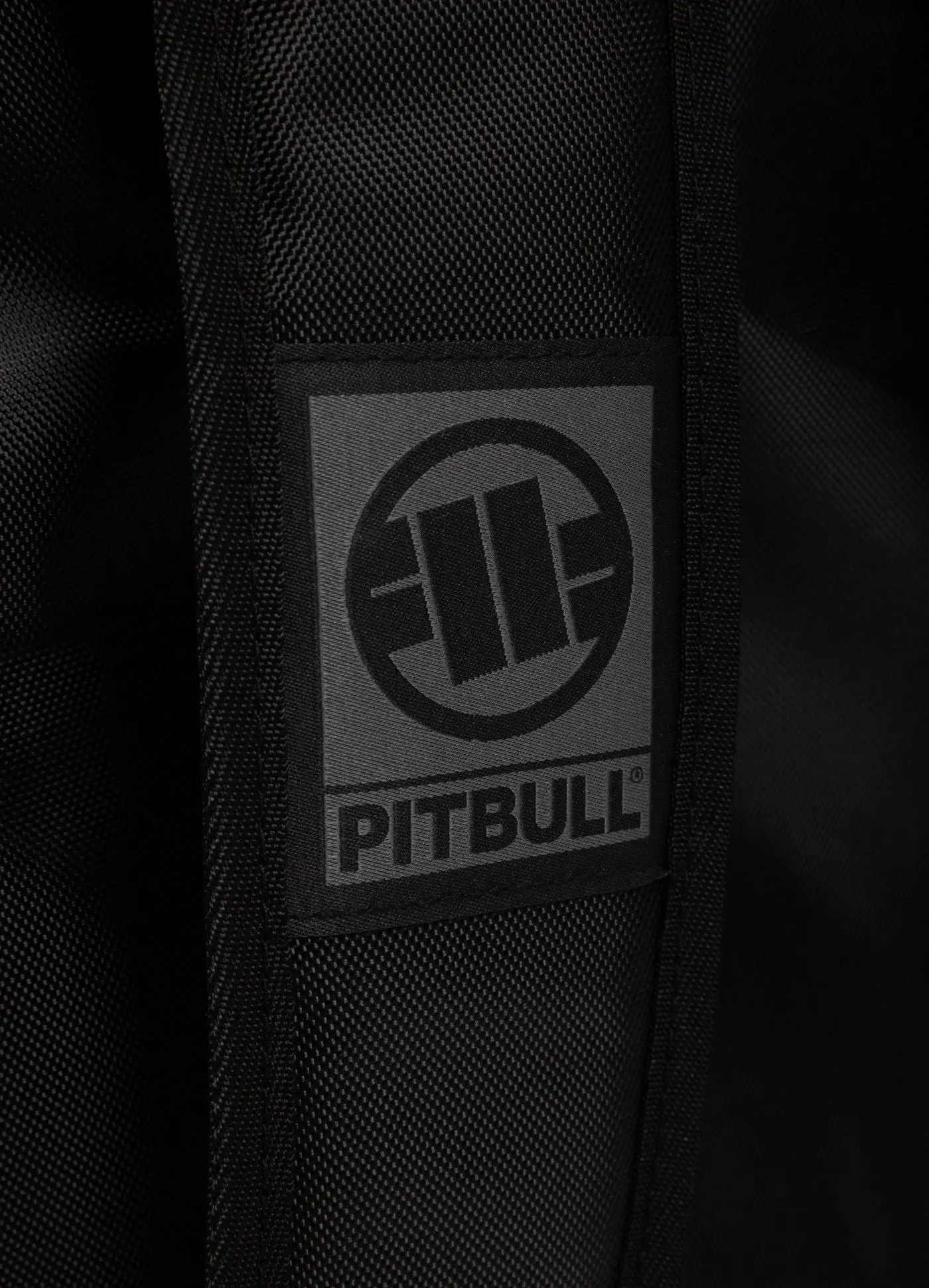 Hilltop Medium - Black/Black