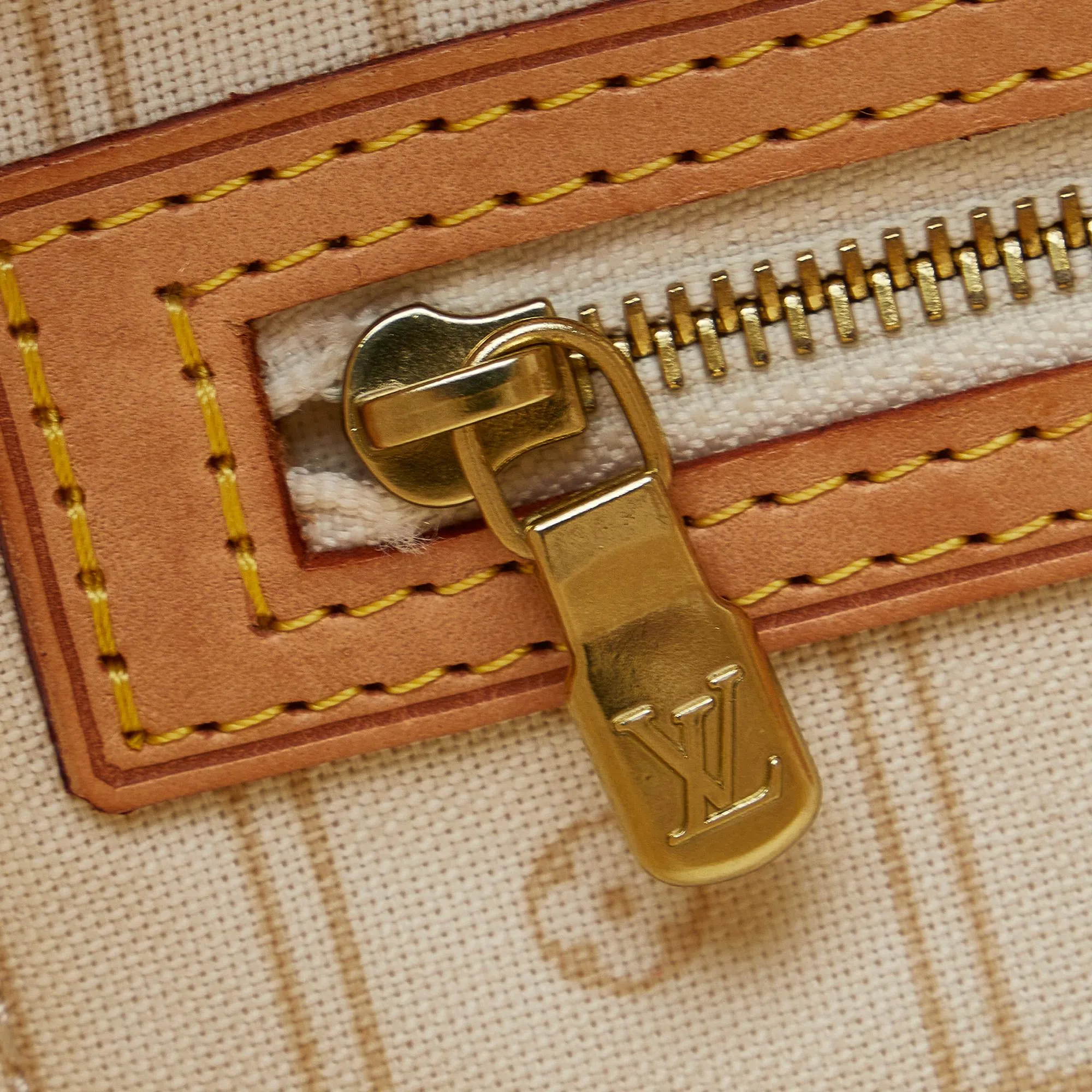 Louis Vuitton Damier Azur Neverfull PM (SHG-mNXtuK)