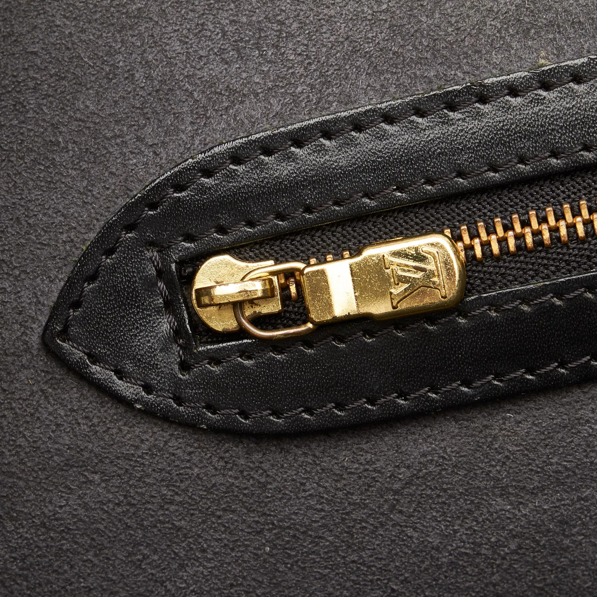 Louis Vuitton Epi Lussac (SHG-6NqfrJ)