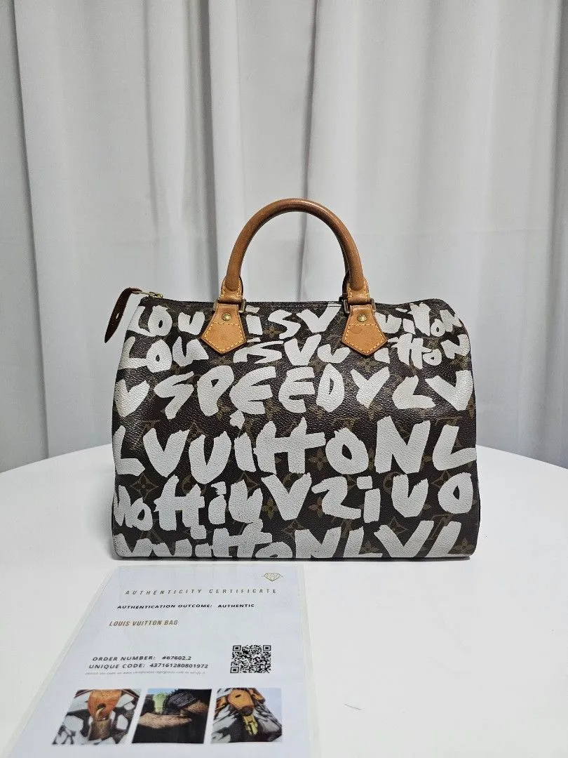<b>LOUIS VUITTON </b> <br>Speedy 30 Graffiti