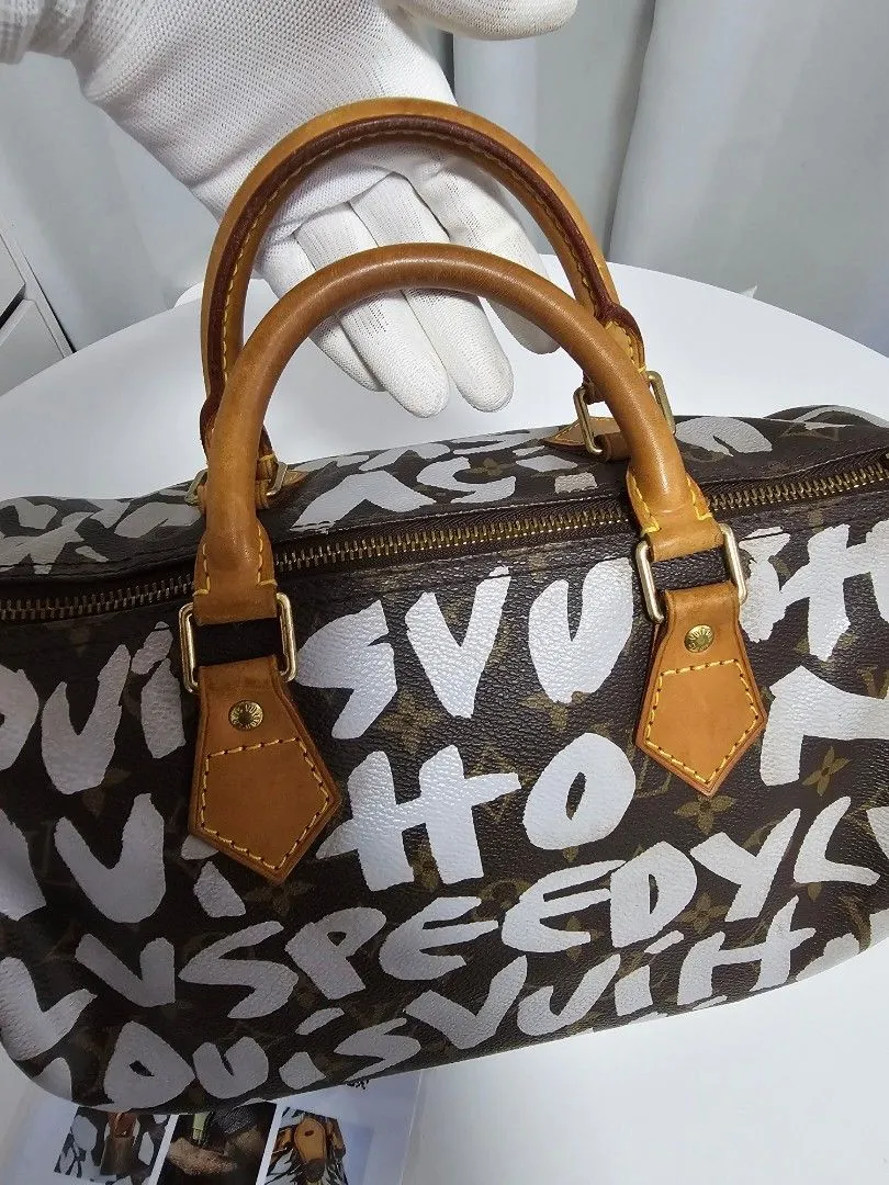 <b>LOUIS VUITTON </b> <br>Speedy 30 Graffiti