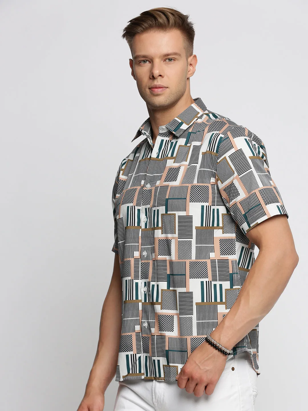 Men Grey Slim Fit Geometric Printed Spread Collar Cotton Casual Shirt