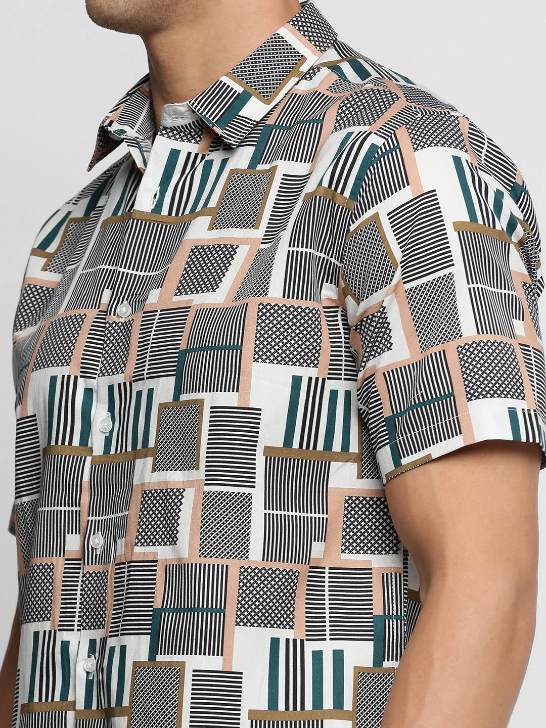 Men Grey Slim Fit Geometric Printed Spread Collar Cotton Casual Shirt
