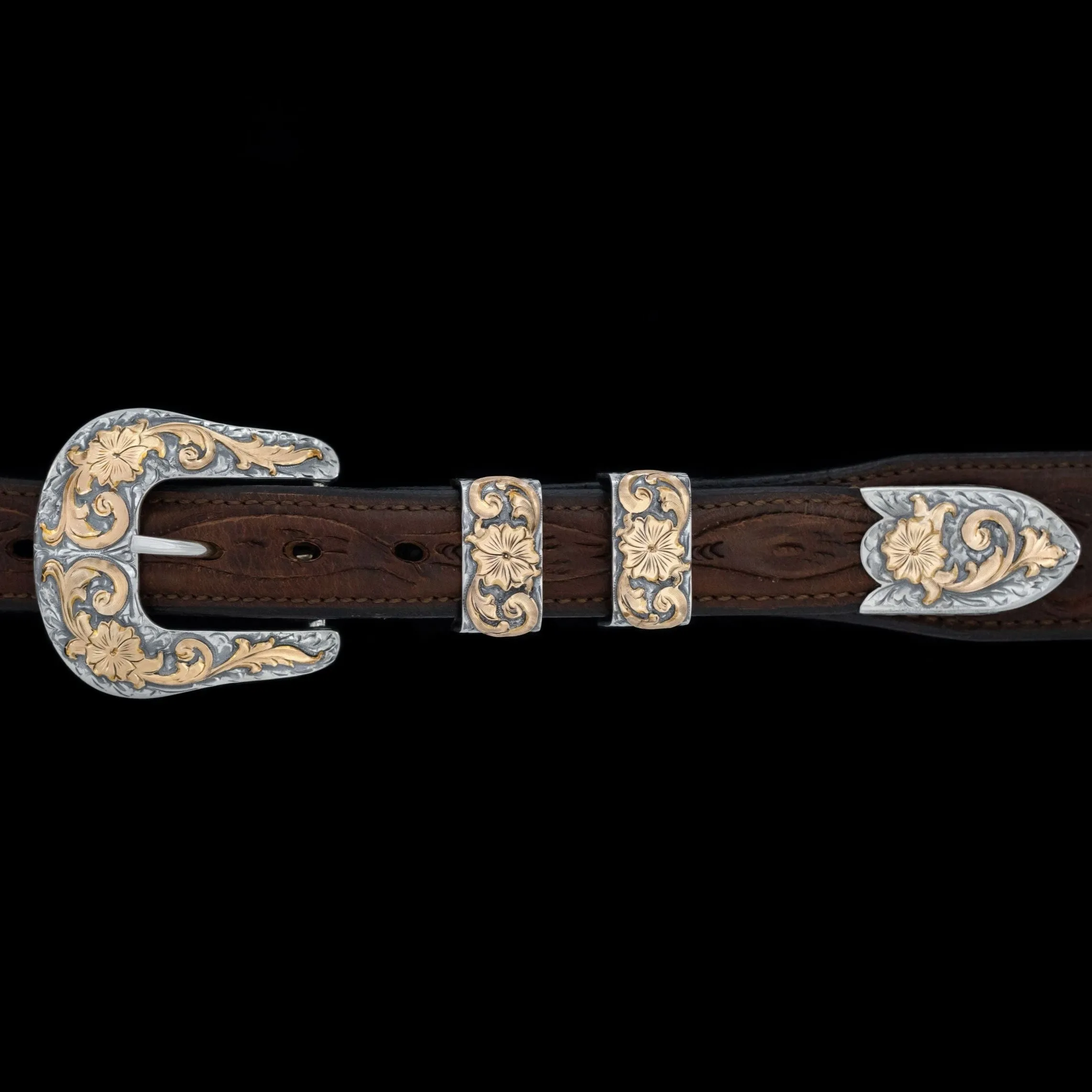 NEW! The Classic Canyon Buckle Set