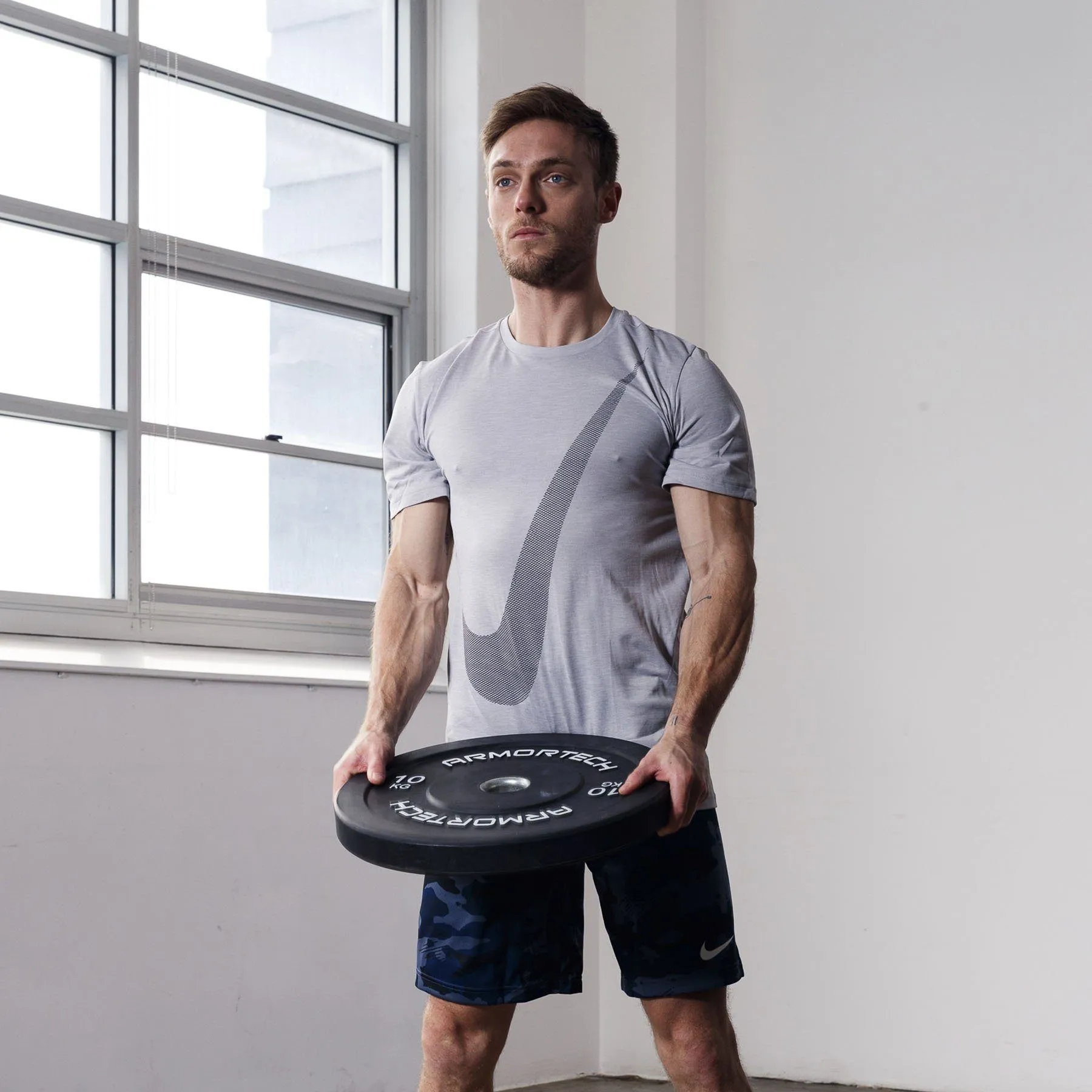 Nike Breathe - Men's Short-Sleeve Hyper Dry Training Top - Vast Grey/Atmosphere Grey/Black