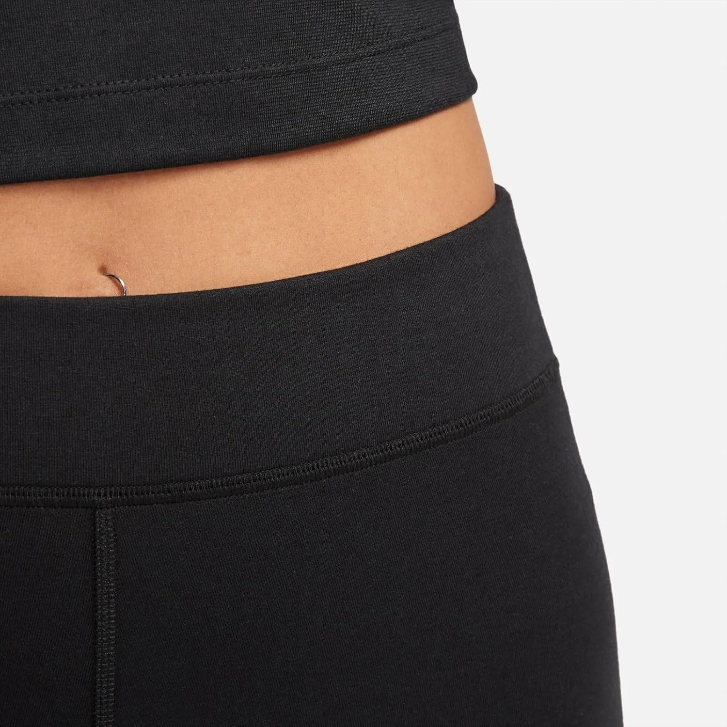 Nike Women's Sportswear Classics High-Waisted Graphic Leggings