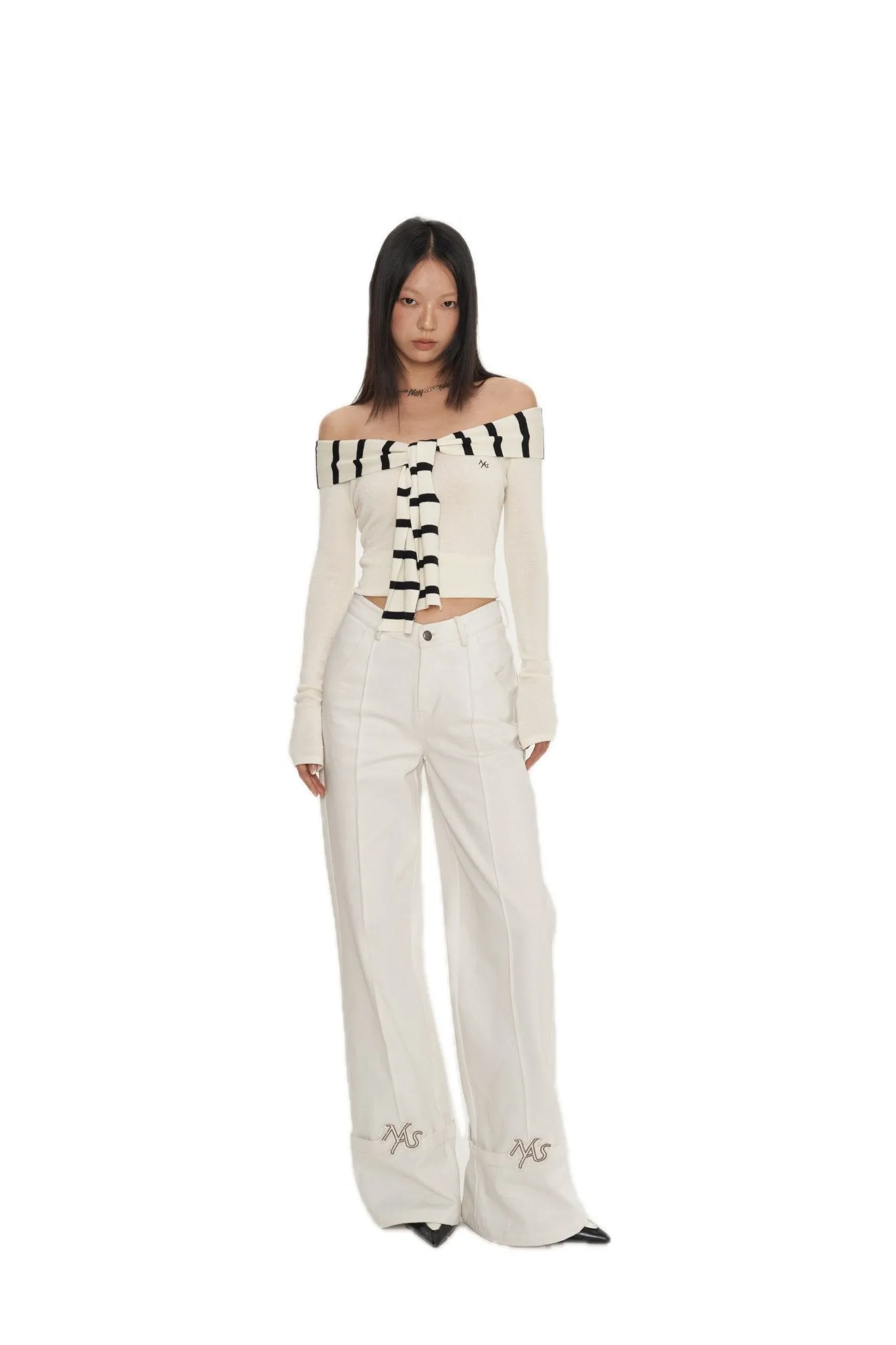 Off-Shoulder Knitwear In White